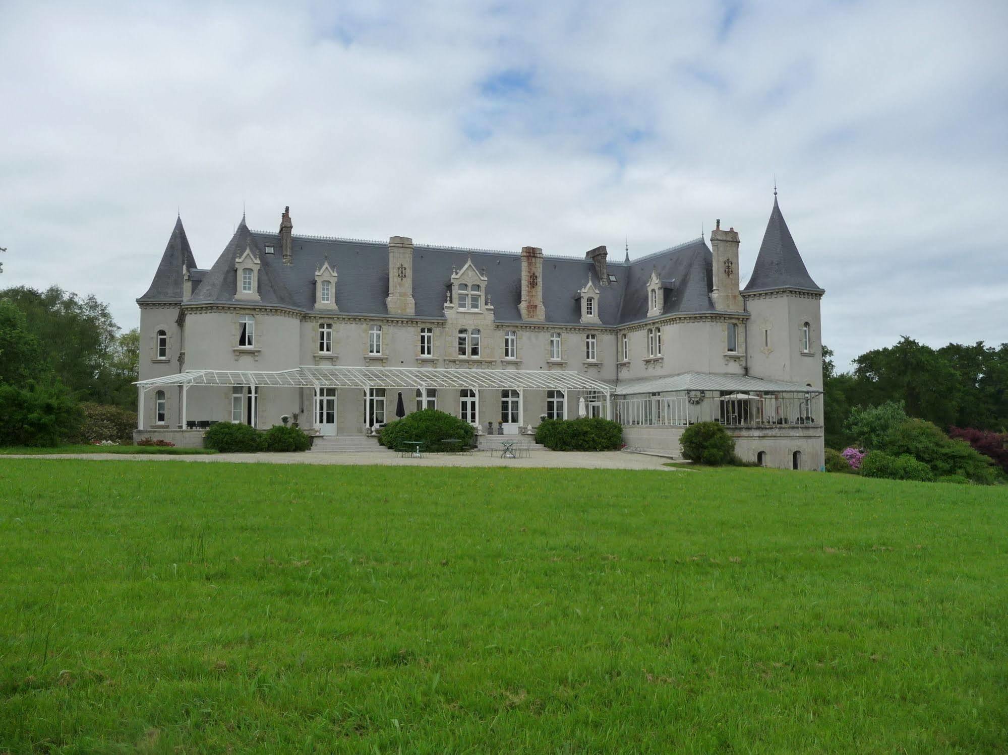 Chateau De Kervoazec - Chambres D'Hotes Saint-Goazec Εξωτερικό φωτογραφία