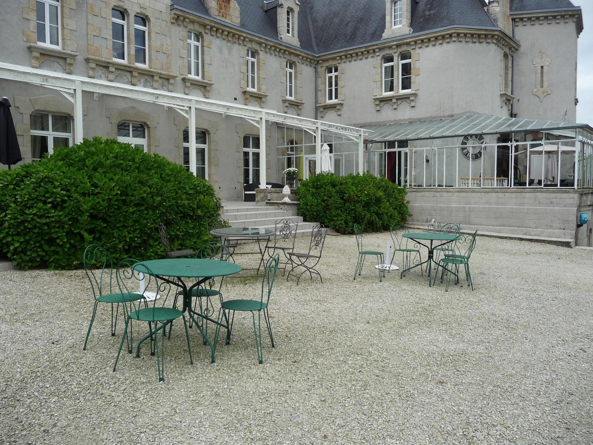 Chateau De Kervoazec - Chambres D'Hotes Saint-Goazec Εξωτερικό φωτογραφία